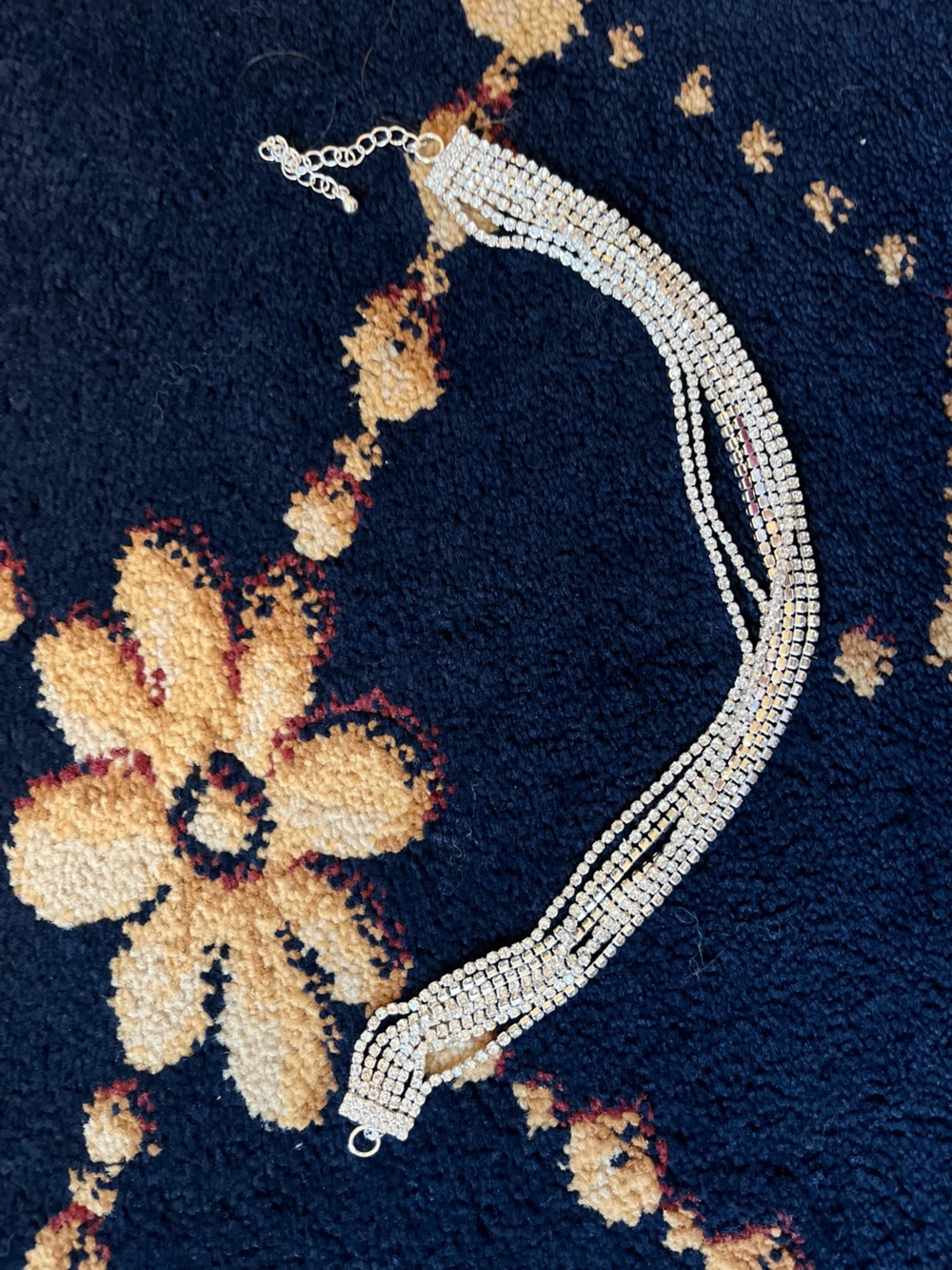 NWOT Fashion Nova Rhinestone Multi-Row Choker Necklace - Silver